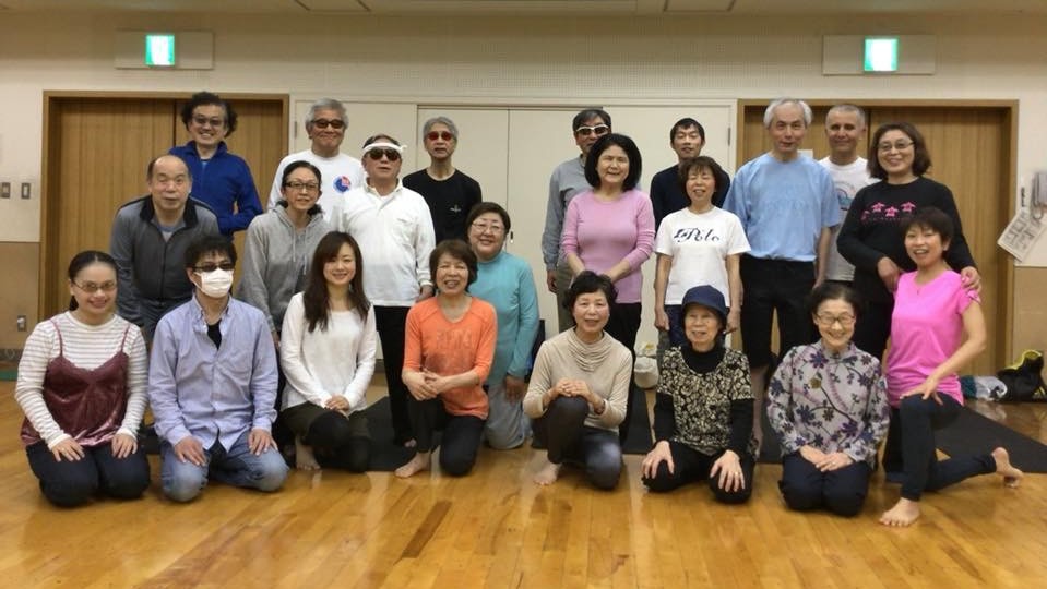 チャレンジド・ヨガ横須賀クラスの集合写真