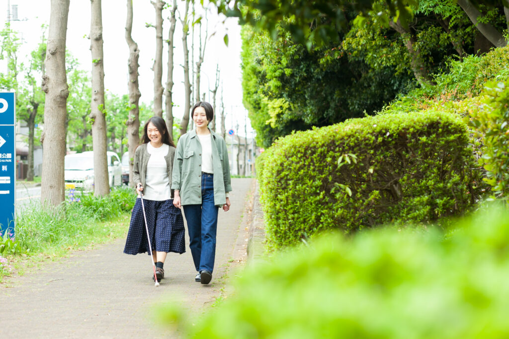 同行援護と行動援護の違いは?その違いと利用方法を解説 | Spotlite